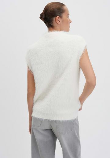Пуловер без рукавов