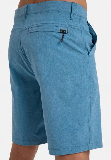 Спортивныве шорты