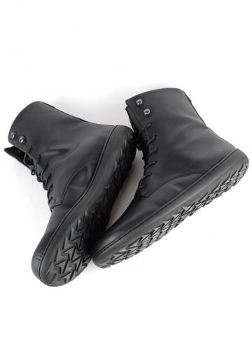 Ботинки на шнуровке