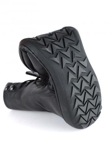 Ботинки на шнуровке