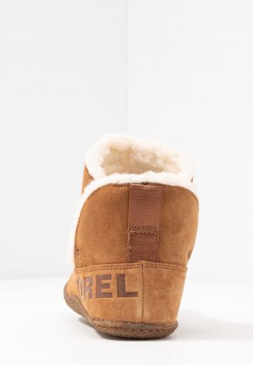 Зимние ботинки