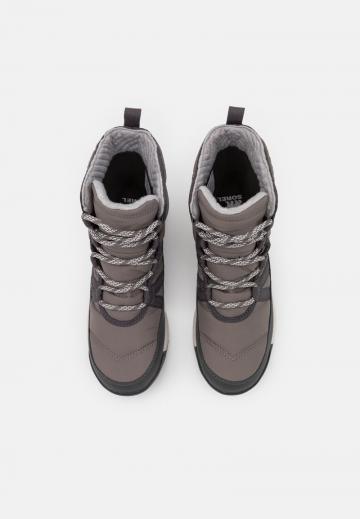 Зимние ботинки