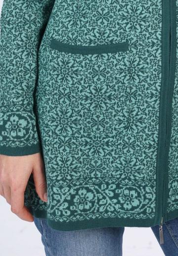 Длинный жилет