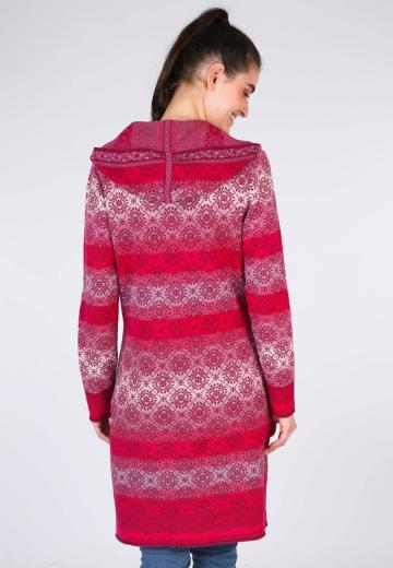 Длинный жилет