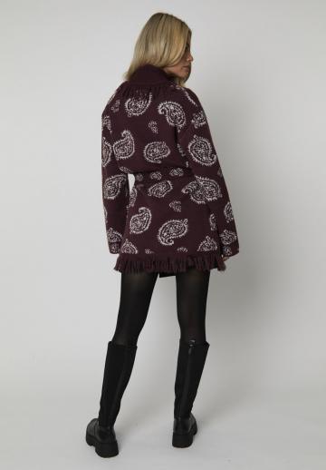 Жаккардовая вязаная кофта