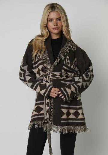 Жаккардовая вязаная кофта