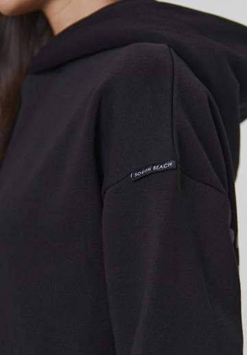 Пуловер с капюшоном