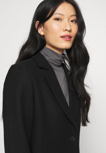 Шерстяное пальто