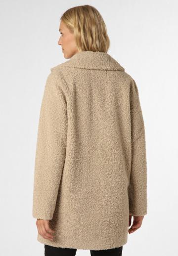 Короткое пальто