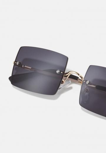 Солнечные очки