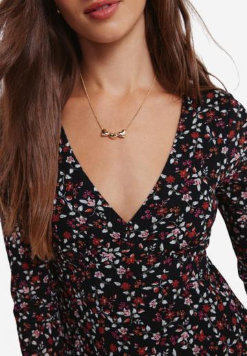 Короткое платье