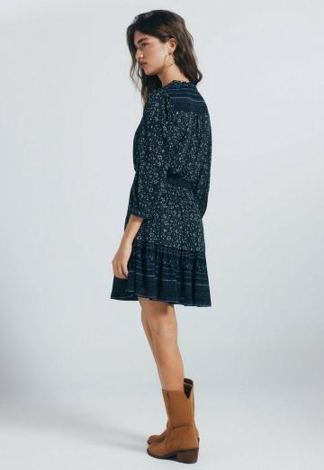 Короткое платье