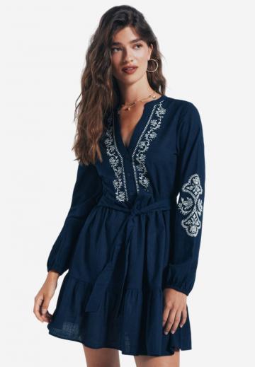 Короткое платье