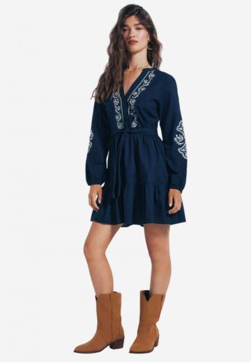 Короткое платье