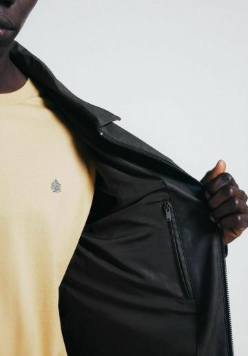 Кожаная куртка