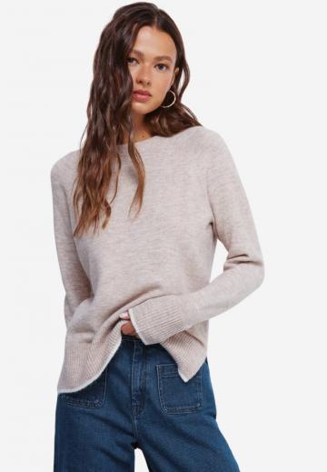 Пуловер в полоску