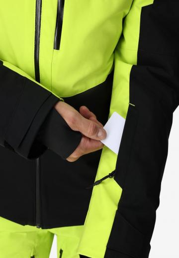 Сноубордическая куртка