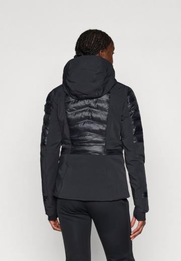 Спортивная куртка