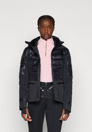 Спортивная куртка