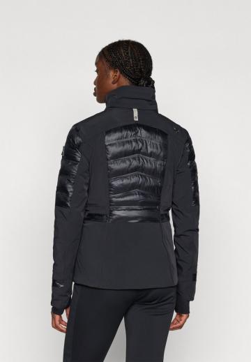 Спортивная куртка