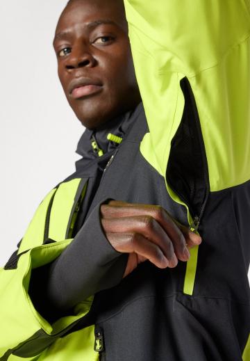 Спортивная куртка