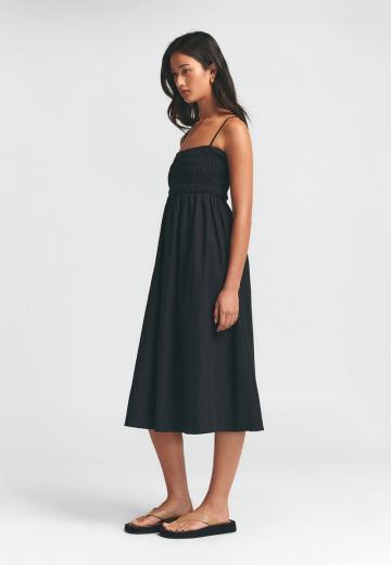 Платье без бретелек