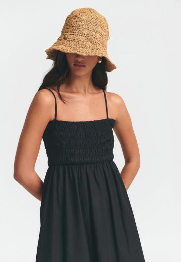 Платье без бретелек