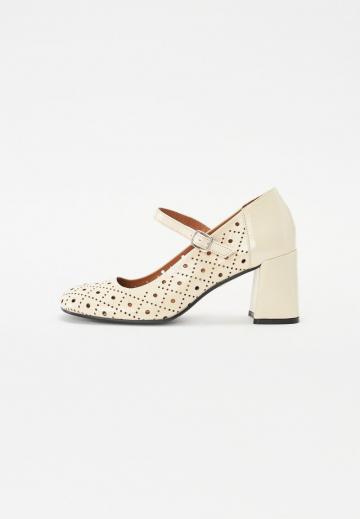 Туфли с ремешком