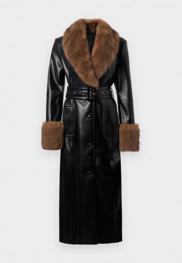 Пальто из искусственной кожи