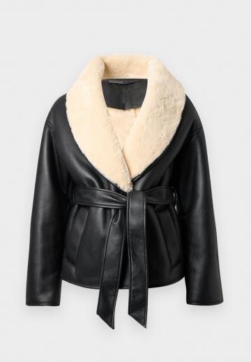 Кожаная куртка