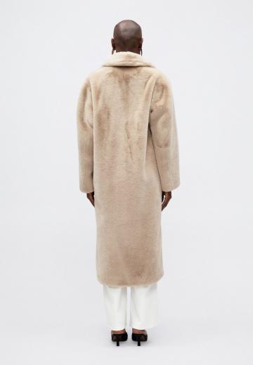 Шерстяное пальто