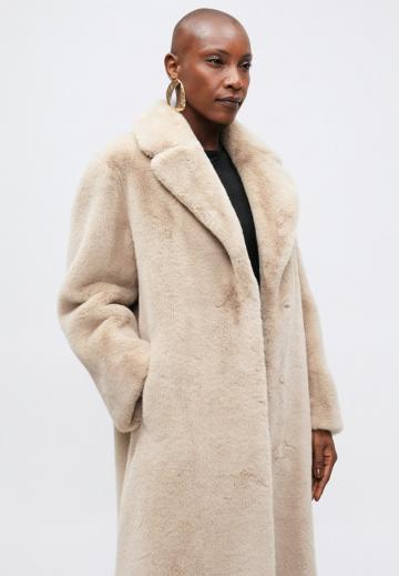 Шерстяное пальто