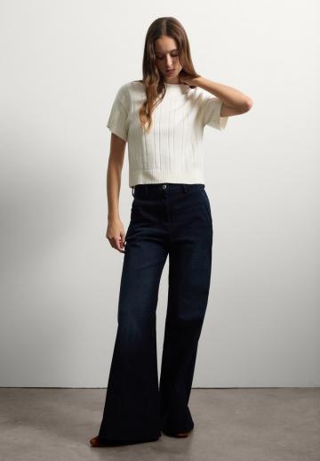 Клешеные джинсы