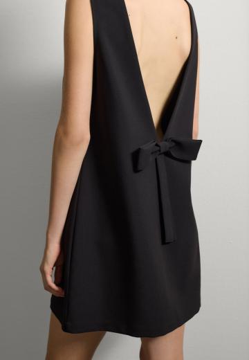 Короткое платье