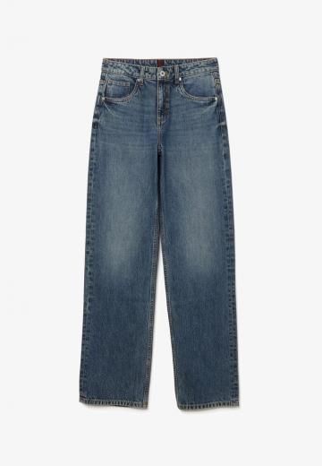 Прямые джинсы