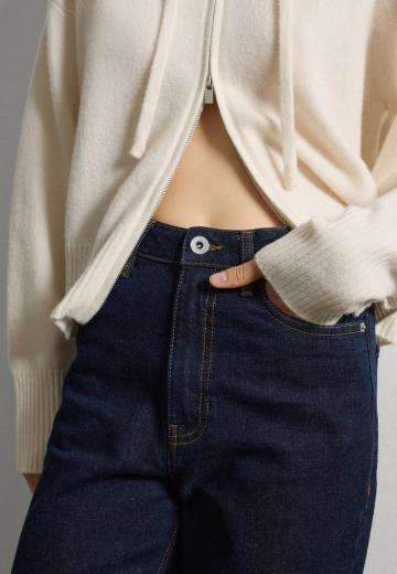 Короткие джинсы