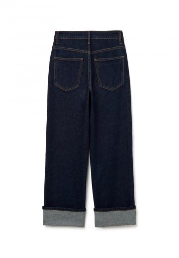 Короткие джинсы