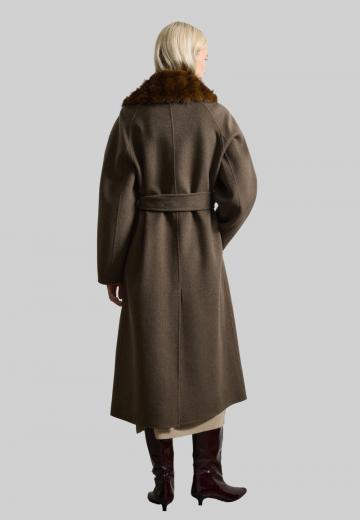Шерстяное пальто