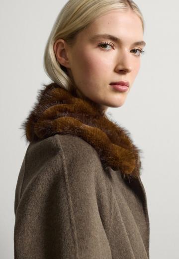 Шерстяное пальто