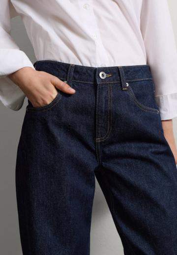 Прямые джинсы