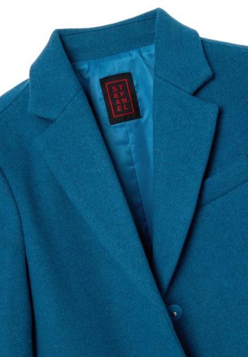 Короткое пальто