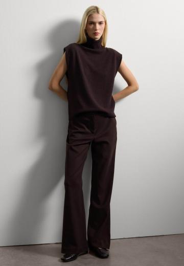 Пуловер без рукавов