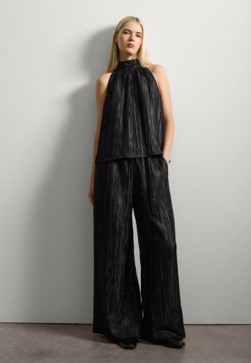 Блузка без рукавов