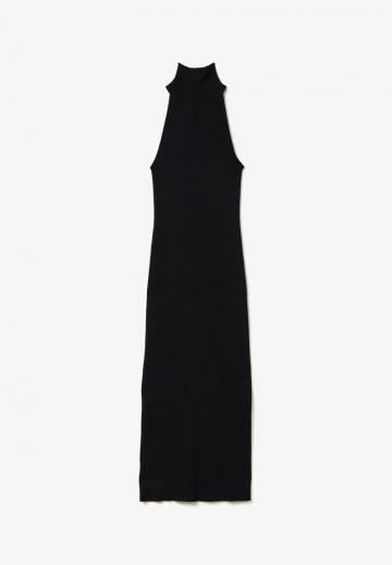 Вязаное платье