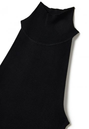 Вязаное платье