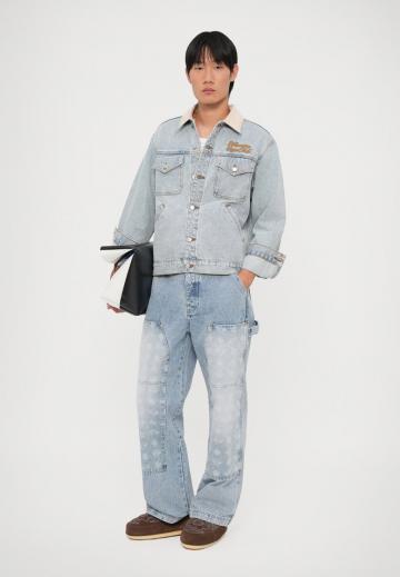 Джинсовая куртка