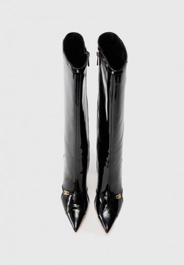 Высокие сапоги