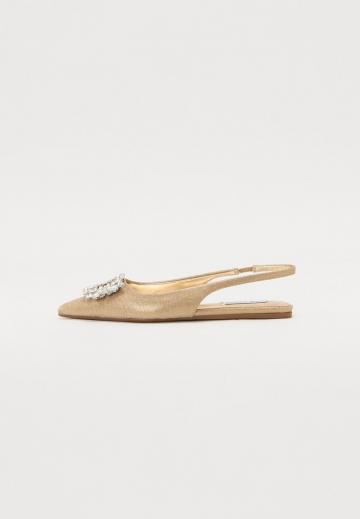 Гандбольные кроссовки