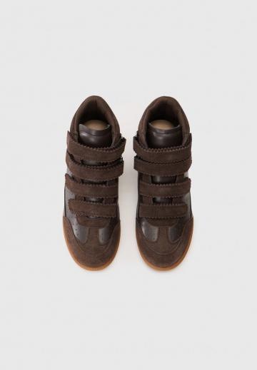 Сапожки на танкетке