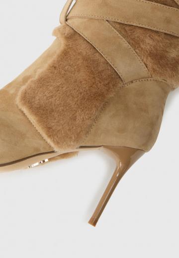 Высокие сапоги